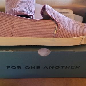Tom's corduroy woman's clemente size 10